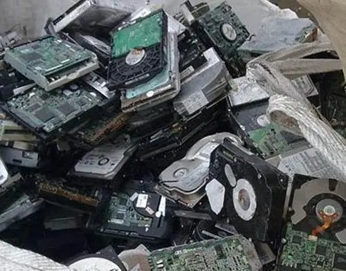 企業必看:硬盤銷毀,輕松合規,告別數據泄露風險! 企業必看:硬盤銷毀,輕松合規,告別數據泄露風險!